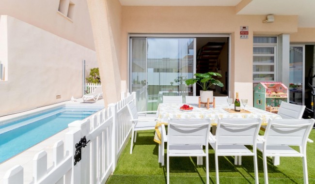 Resale - Villa - Pilar de La Horadada - Pueblo Latino