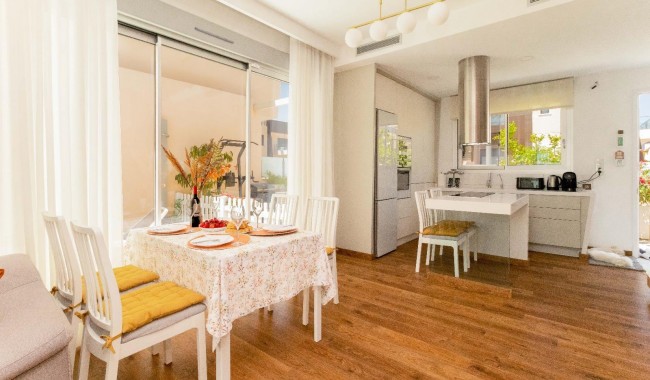 Resale - Villa - Pilar de La Horadada - Pueblo Latino