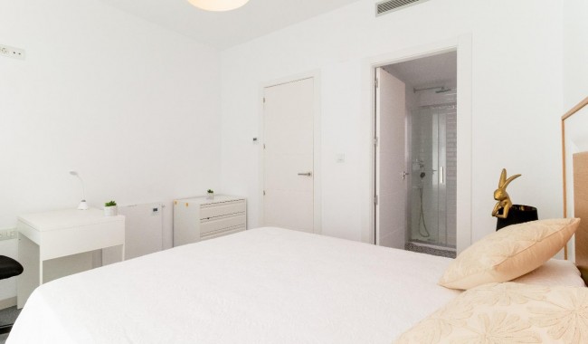 Resale - Villa - Pilar de La Horadada - Pueblo Latino