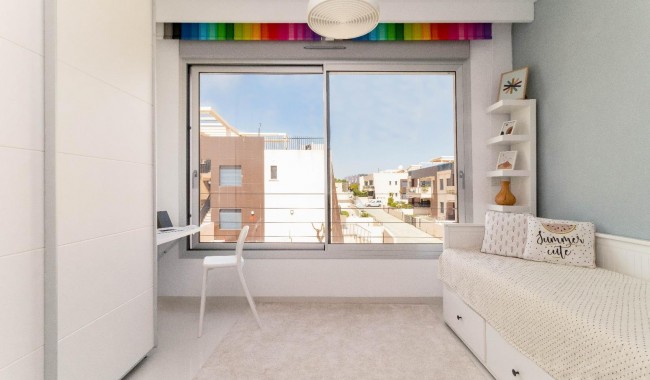 Resale - Villa - Pilar de La Horadada - Pueblo Latino