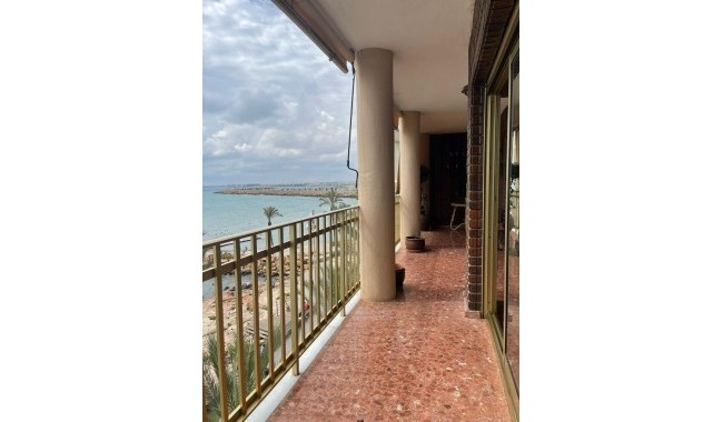 Segunda mano - Apartamento - Torrevieja - Paseo maritimo