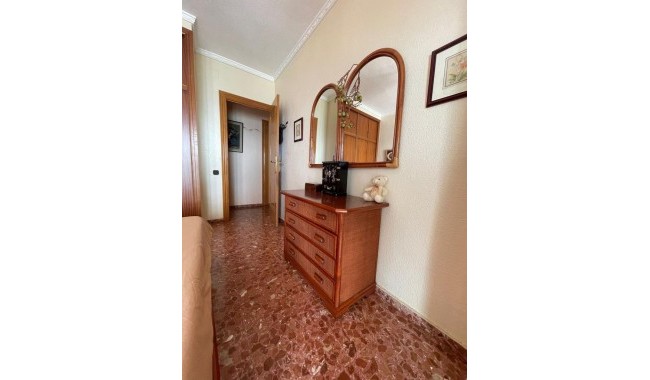 Segunda mano - Apartamento - Torrevieja - Paseo maritimo