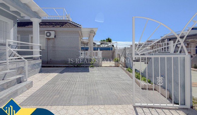 Begagnad - Villa - Torrevieja - Torreta florida