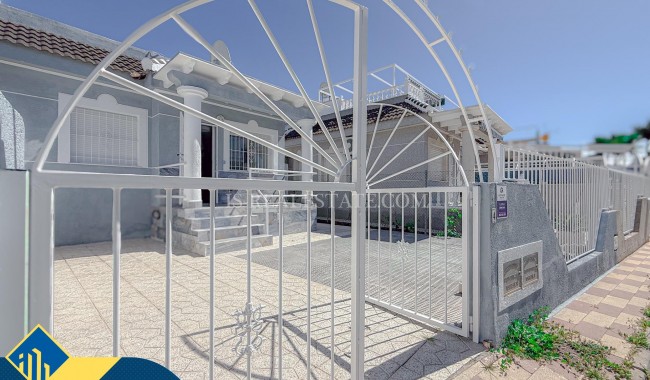 Begagnad - Villa - Torrevieja - Torreta florida