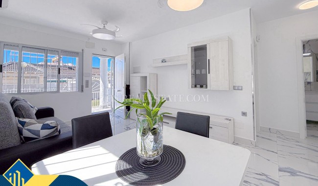 Begagnad - Villa - Torrevieja - Torreta florida