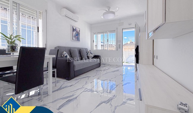 Begagnad - Villa - Torrevieja - Torreta florida