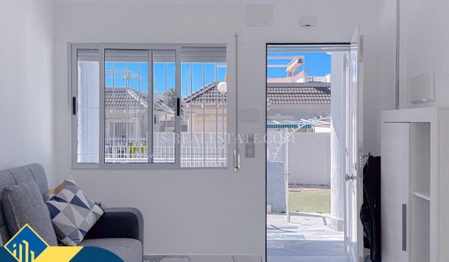 Begagnad - Villa - Torrevieja - Torreta florida