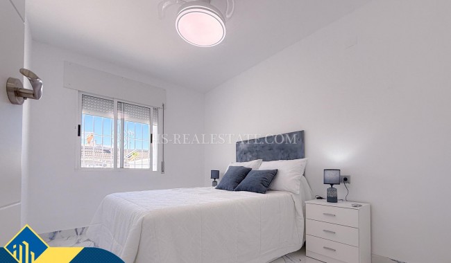 Begagnad - Villa - Torrevieja - Torreta florida