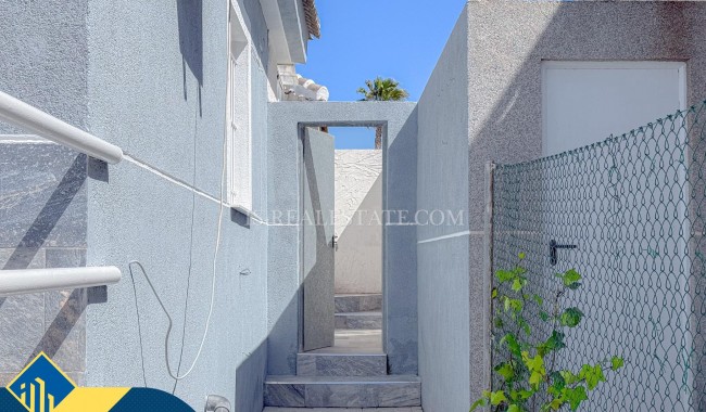 Begagnad - Villa - Torrevieja - Torreta florida