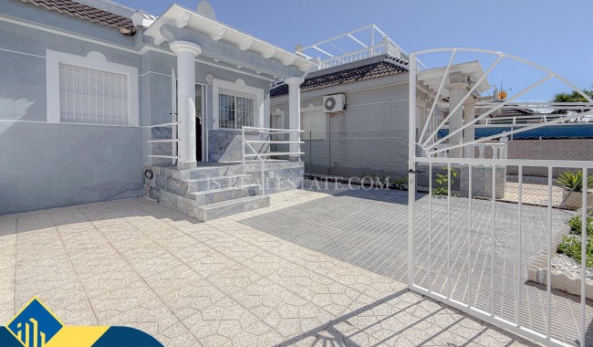 Begagnad - Villa - Torrevieja - Torreta florida