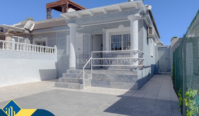 Begagnad - Villa - Torrevieja - Torreta florida