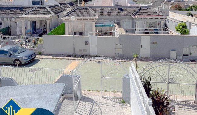 Begagnad - Villa - Torrevieja - Torreta florida