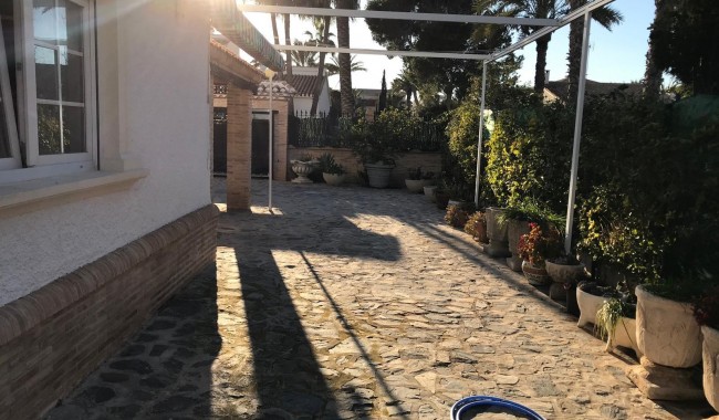 Begagnad - Villa - Orihuela - Cabo Roig