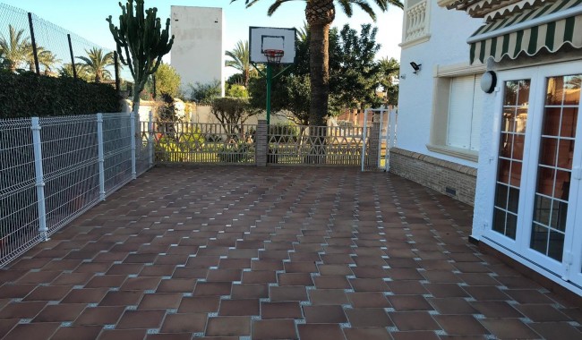 Begagnad - Villa - Orihuela - Cabo Roig