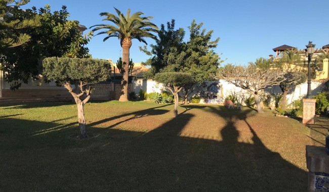 Begagnad - Villa - Orihuela - Cabo Roig