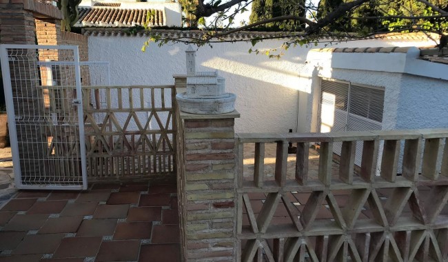 Begagnad - Villa - Orihuela - Cabo Roig