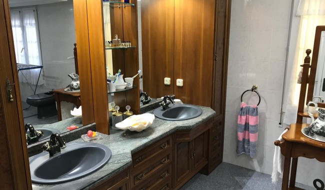 Begagnad - Villa - Orihuela - Cabo Roig