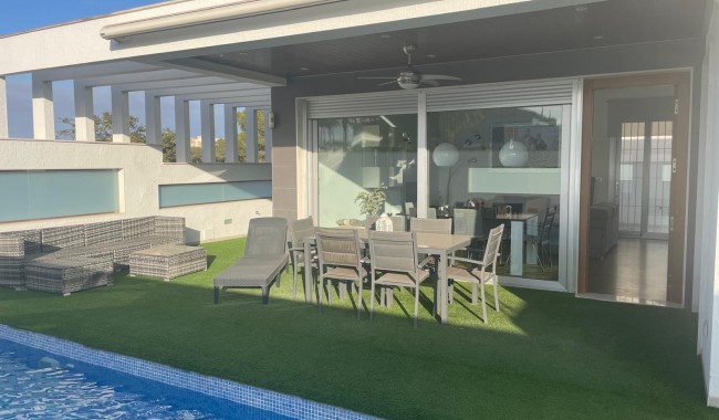 Villa - Begagnad - Pilar de La Horadada - Riomar