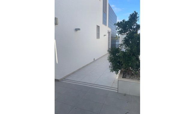 Resale - Villa - Pilar de La Horadada - Riomar