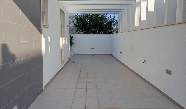 Resale - Villa - Pilar de La Horadada - Riomar