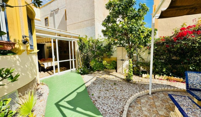 Begagnad - Villa - Orihuela - La Zenia