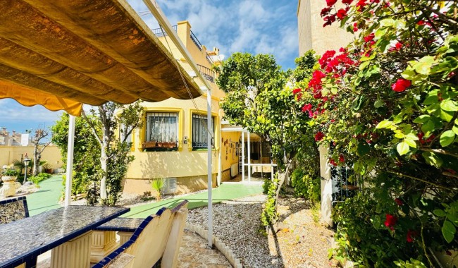 Begagnad - Villa - Orihuela - La Zenia