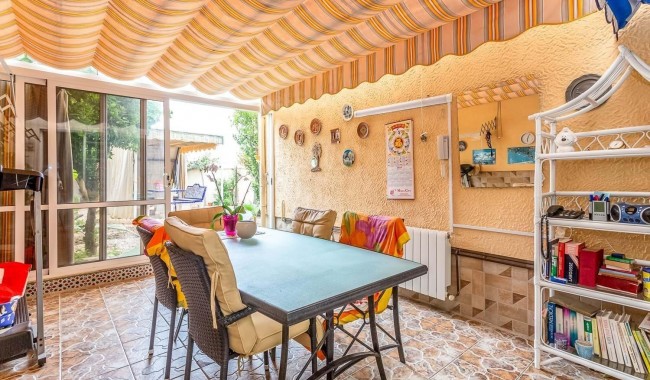 Begagnad - Villa - Orihuela - La Zenia