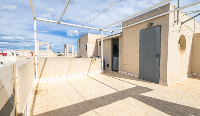 Begagnad - Villa - Torrevieja - Torretas