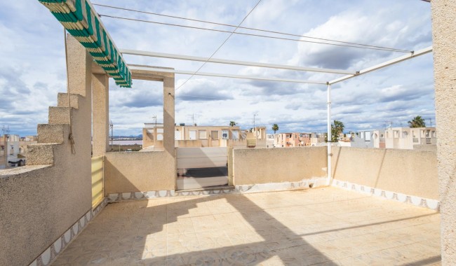 Begagnad - Villa - Torrevieja - Torretas