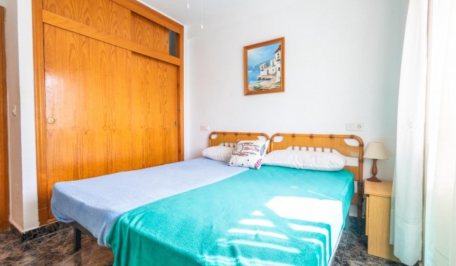 Begagnad - Villa - Torrevieja - Torretas