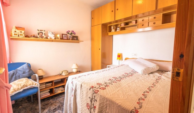 Begagnad - Villa - Torrevieja - Torretas