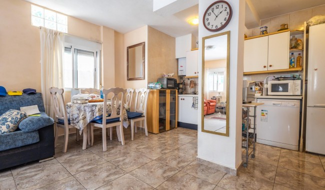 Begagnad - Villa - Torrevieja - Torretas