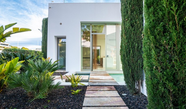 Begagnad - Villa - Orihuela - Las Colinas Golf