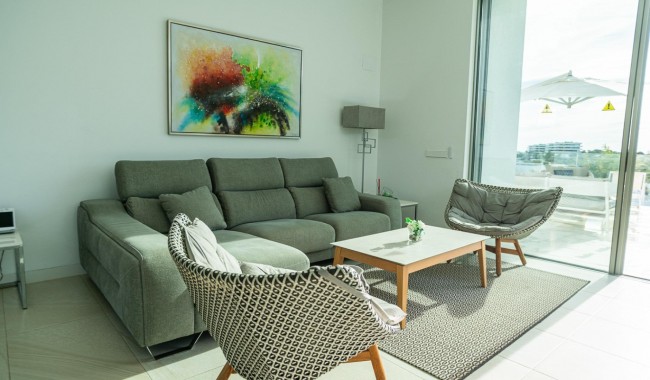 Begagnad - Villa - Orihuela - Las Colinas Golf