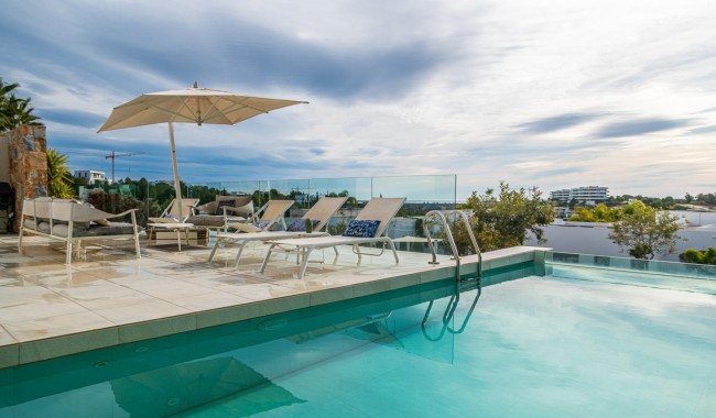 Begagnad - Villa - Orihuela - Las Colinas Golf