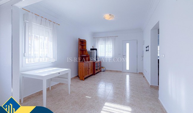 Begagnad - Villa - Torrevieja - Torre del moro
