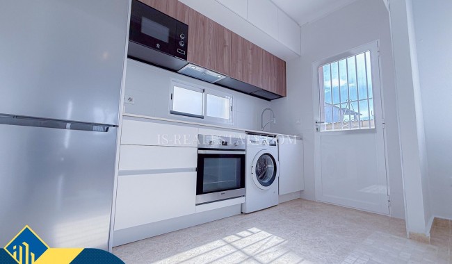 Begagnad - Villa - Torrevieja - Torre del moro