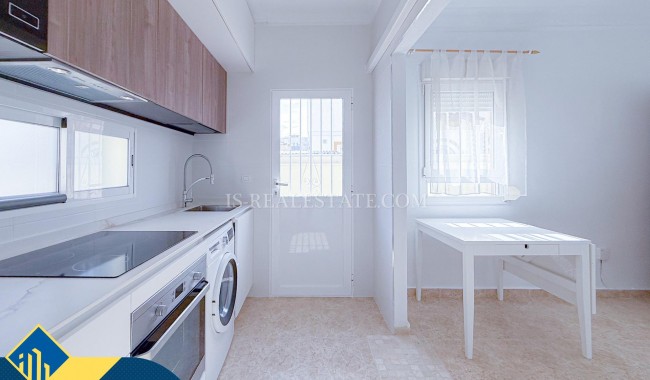 Begagnad - Villa - Torrevieja - Torre del moro