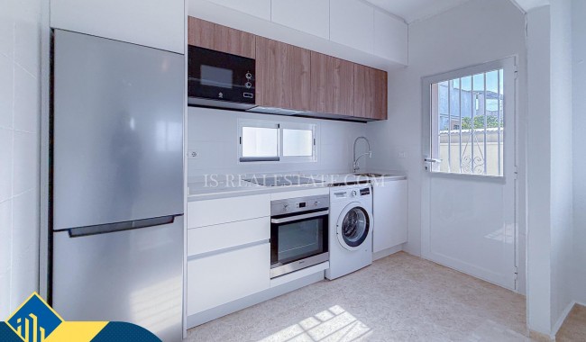 Begagnad - Villa - Torrevieja - Torre del moro