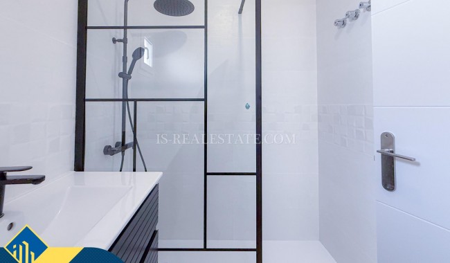 Begagnad - Villa - Torrevieja - Torre del moro