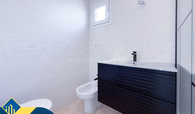 Begagnad - Villa - Torrevieja - Torre del moro