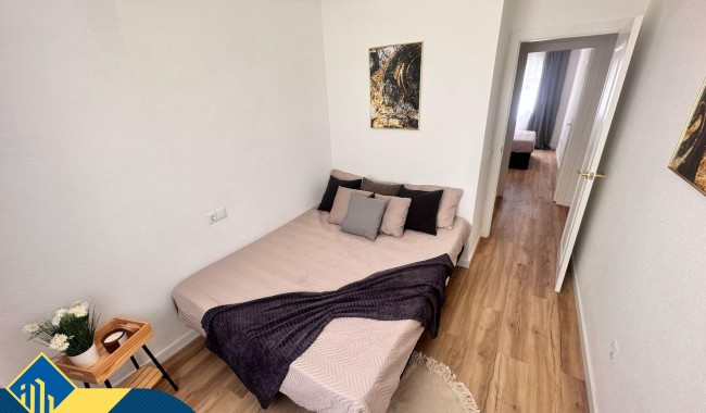 Begagnad - Lägenhet - Torrevieja - Estacion de autobuses