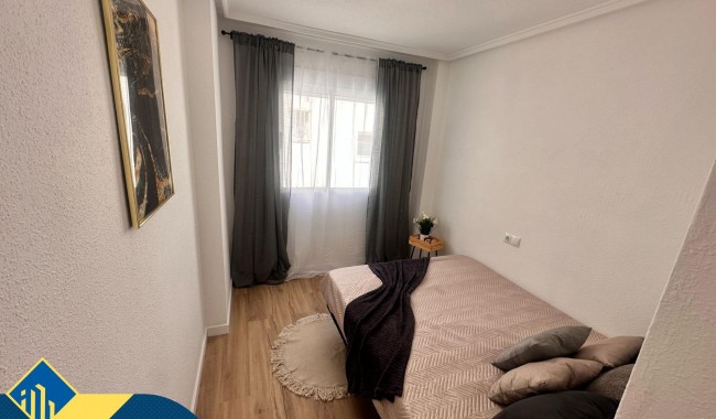 Begagnad - Lägenhet - Torrevieja - Estacion de autobuses