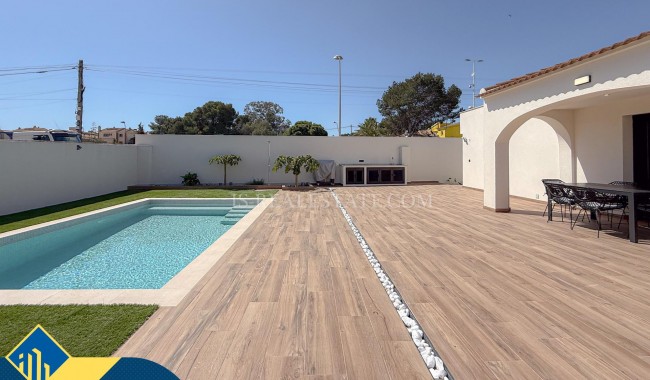 Begagnad - Villa - Torrevieja - Los Balcones