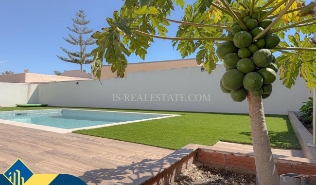 Begagnad - Villa - Torrevieja - Los Balcones