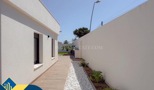 Begagnad - Villa - Torrevieja - Los Balcones