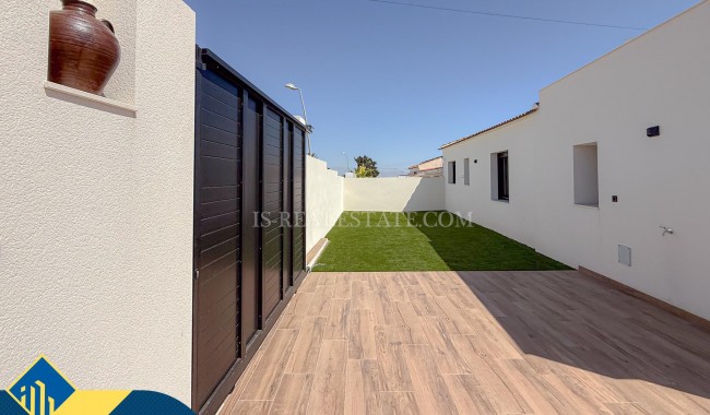 Begagnad - Villa - Torrevieja - Los Balcones