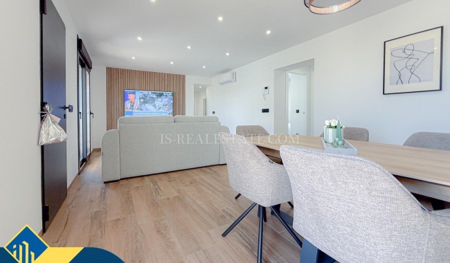 Begagnad - Villa - Torrevieja - Los Balcones