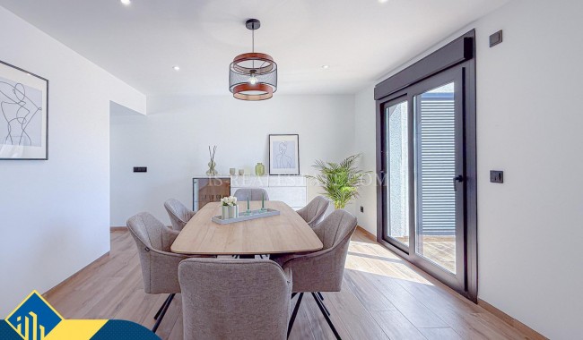 Begagnad - Villa - Torrevieja - Los Balcones