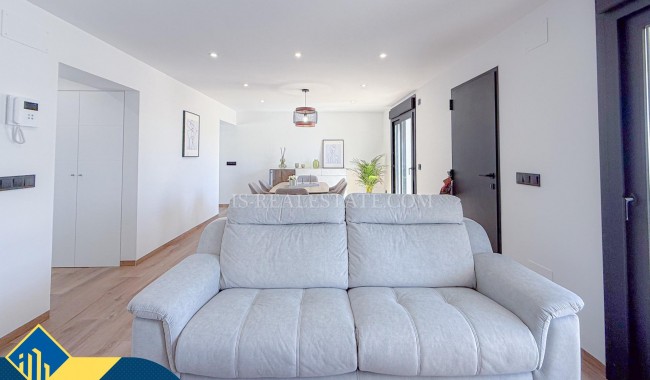 Begagnad - Villa - Torrevieja - Los Balcones